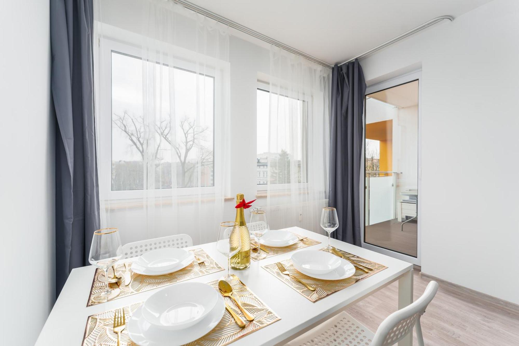 Apartament Miodowy Dom Kolobrzeg Apartment Exterior photo